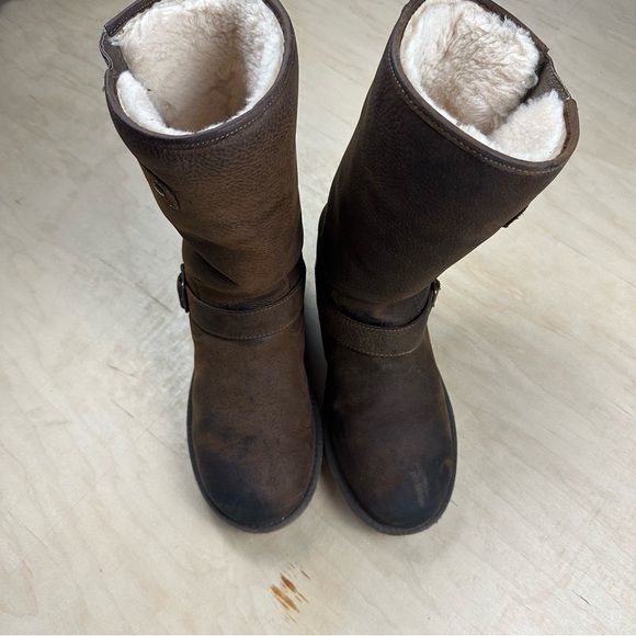 UGG Brown Leather Boots - Picture 3 of 14